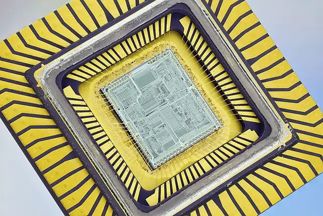 CPU